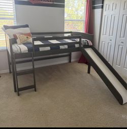 Pottery Barn Bunk bed 