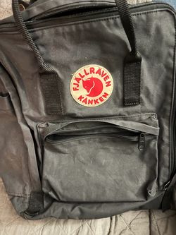 Fjallraven Kanken Black backpack