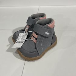 Kids Shoes Size 4 