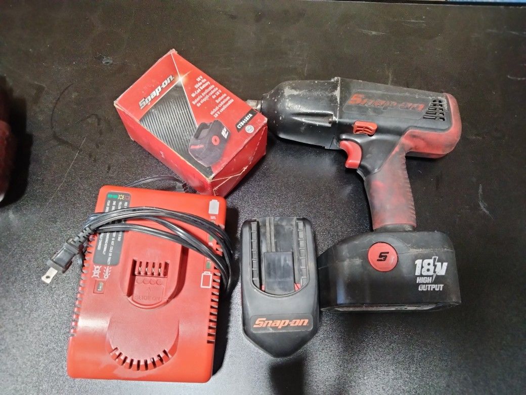 Snap On Gun With Extra Battery