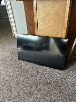 Insignia 39 Inch TV 