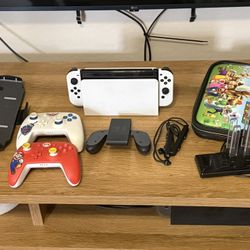 Nintendo Switch OLED Plus Extras