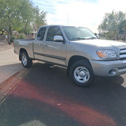 2006 Toyota tundra extra cab pick .