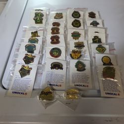 30 DODGERS PINS