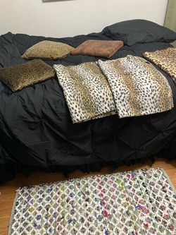 Black king size comforter plus more
