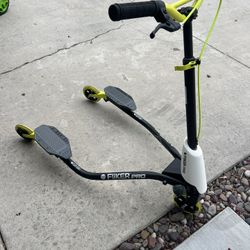 Yvolution Flicker Pro Swing Scooter - Barely Used