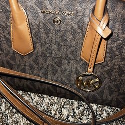Michael Kors Crossbody 
