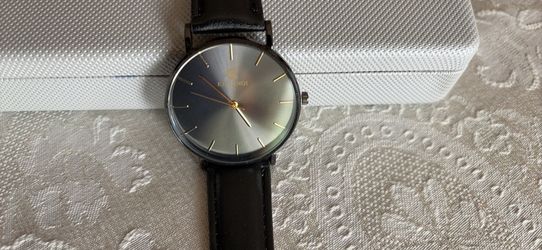 Quartz watch for sale