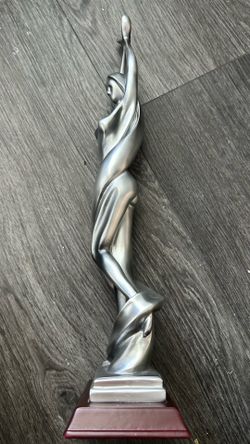 16” silver metal figurine