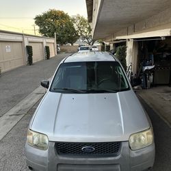 2003 Ford Escape