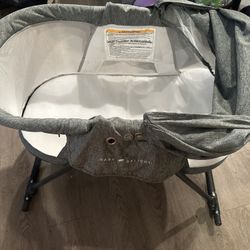Portable Bassinet 