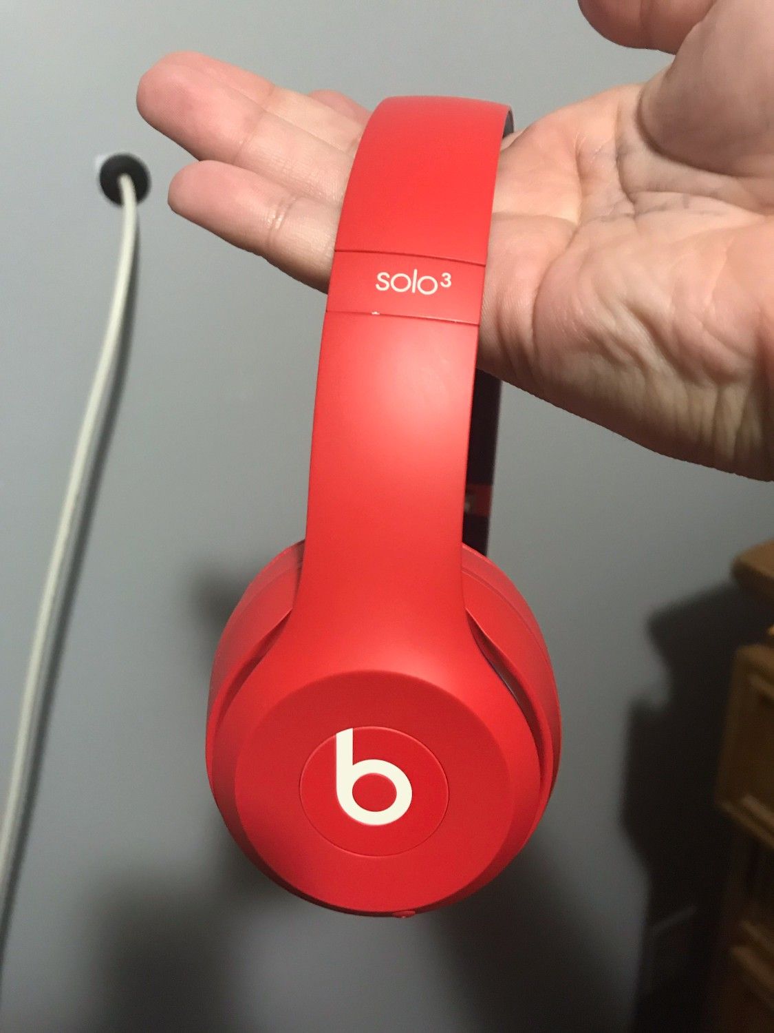 Wireless solo 3 beats