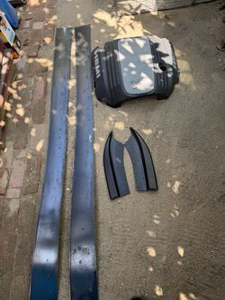 Dodge charger engine cover 5.7 and side skirts/lips