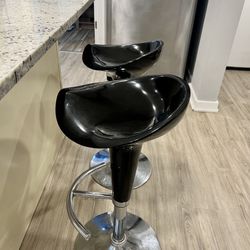 High Quality 2 Modern Bar Stools