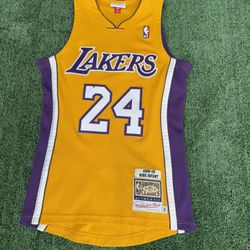 KOBE BRYANT 24 LAKERS JERSEY  
