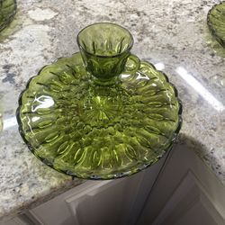 Vintage nice set of 4 plates and 4 cups
