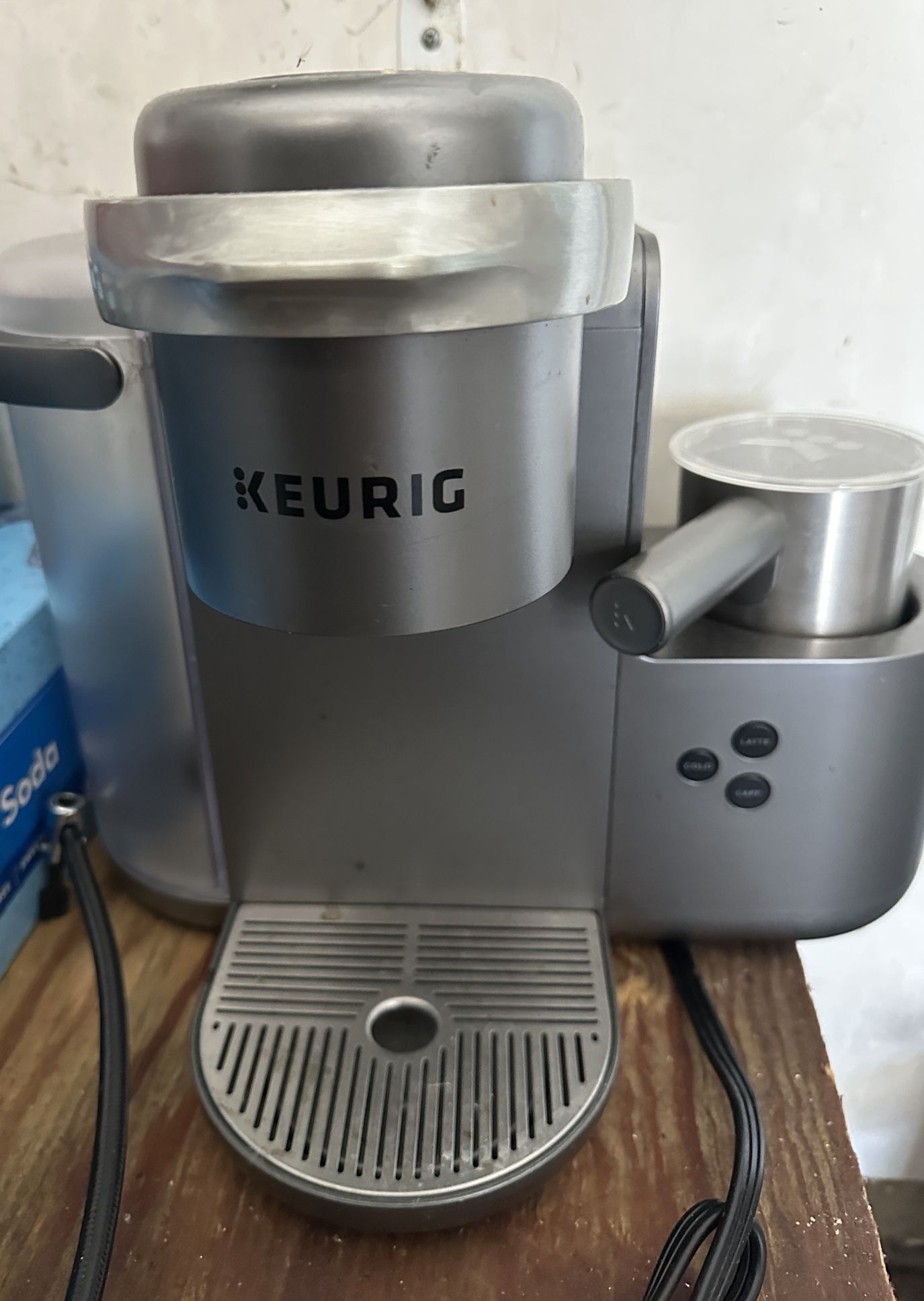 Keurig Coffee Maker With Frother.