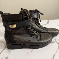 Daisy Fuentes Monogram Brown Combat Boots SIZE 9