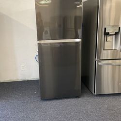 Samsung Refrigerator With Top Freezer 5O JH