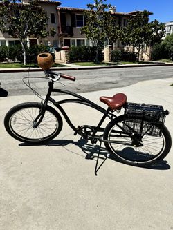 Like New Electra Flat Black Beach Cruiser W/extras