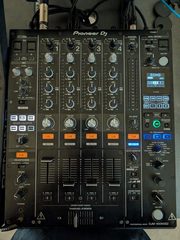 Pioneer DJM 900 Nexus 2 DJ Mixer