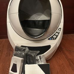 White Litter Robot 3 Connect
