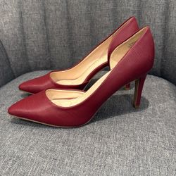 Maroon Pumps 