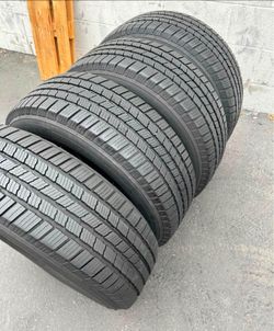 245/60/20 Michelin 📍📍 Vendo un set de llantas con 80% de vida las 4 📍🌟