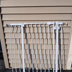 Baby/pet Gate - Extra Wide Pressure Mount