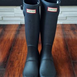 Hunter Womens Matte Black Rubber Rain BOOTS Original Tall Size 6