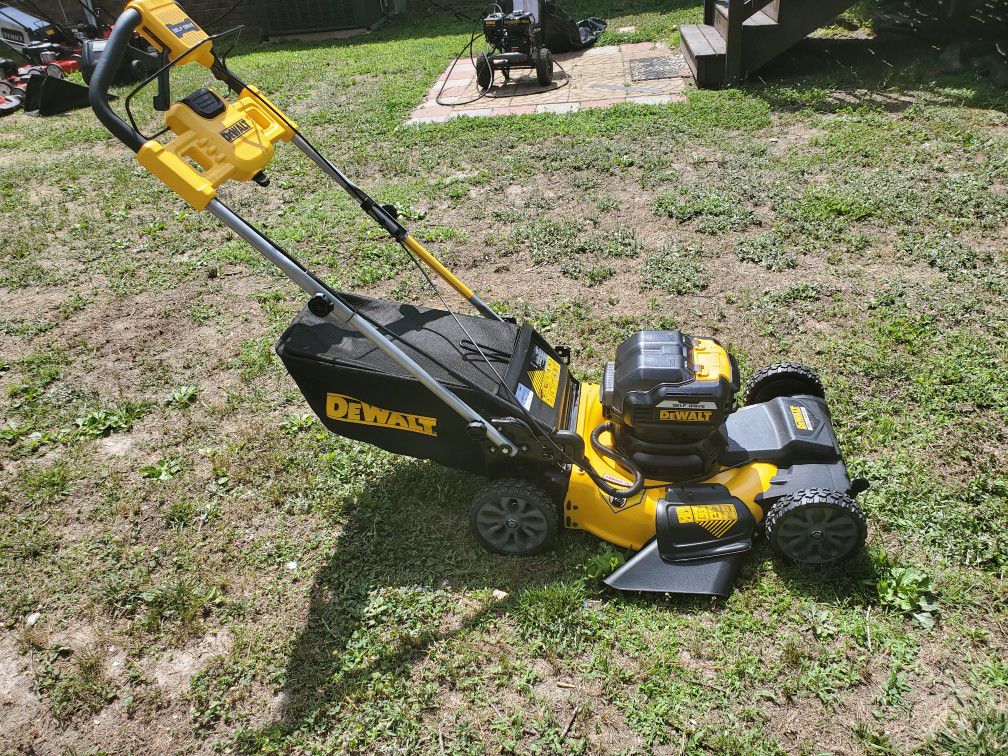 !!Dewalt Self Propelled Lawn Mower 