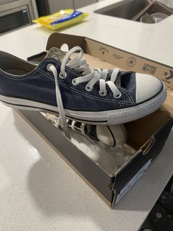 Converse Size 9 Women’s 7 Men’s