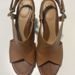 Sofft Women’s Leather Ankle Strap Sandals Sz US 9M (Used)
