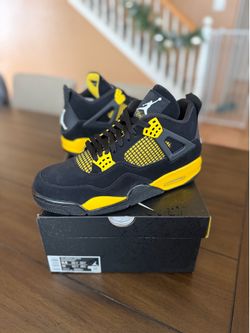 Nike Jordan 4 Retro Thunder 2023