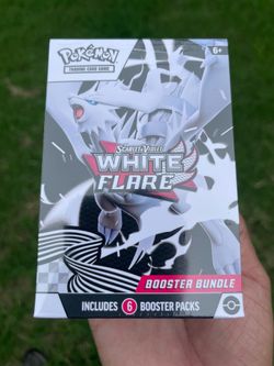 Pokémon White Flare Booster Bundle