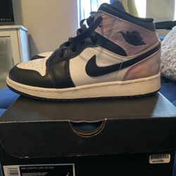 Jordan 1 mid Beached Coral