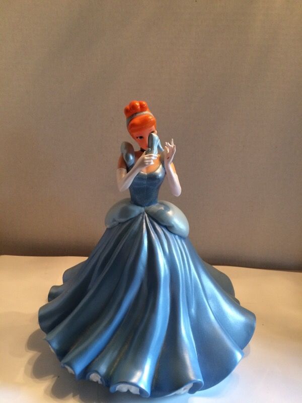 Pretty Cinderella piggy bank