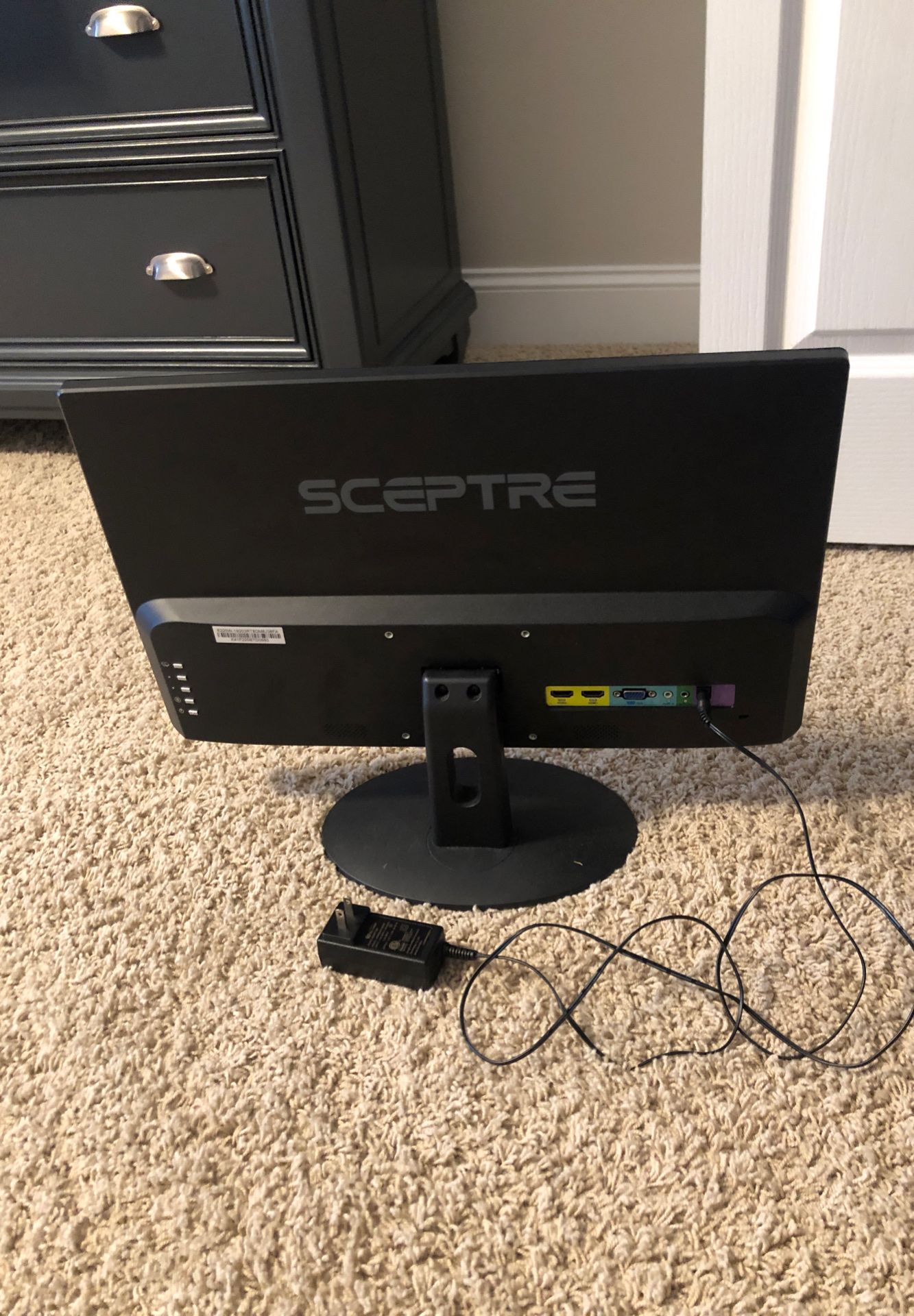 Gaming Monitor 22“ Sceptre