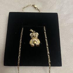 14K Yellow Gold Figaro Chain – Real Gold Necklace (PENDANT IS NOT REAL)