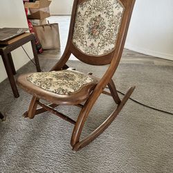 Wooden Rocking Chair 