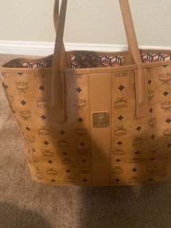 MCM Pink Tote Bag With Matching Wallet for Sale in Las Vegas, NV - OfferUp