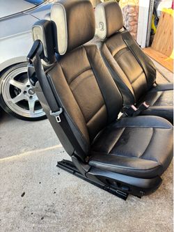 BMW E93 Convertible Black Leather Heated Power Front Seats w/ Integrated Seat Belts (2007–2013)