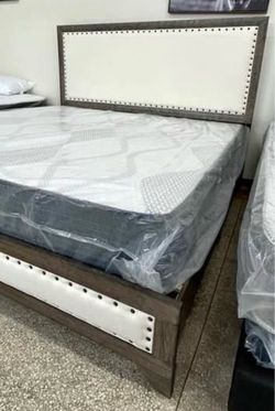 Pretty White and Brown Queen OR King Bed Frame - Mattress Available - SAME DAY DELIVERY 🚚