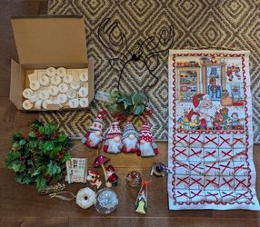Christmas/Holiday Decoration Lot
