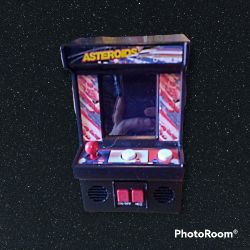Asteroids Mini Electronic Handheld Arcade Game 