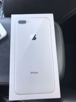 iPhone 8 Plus 64 rmobile cracked