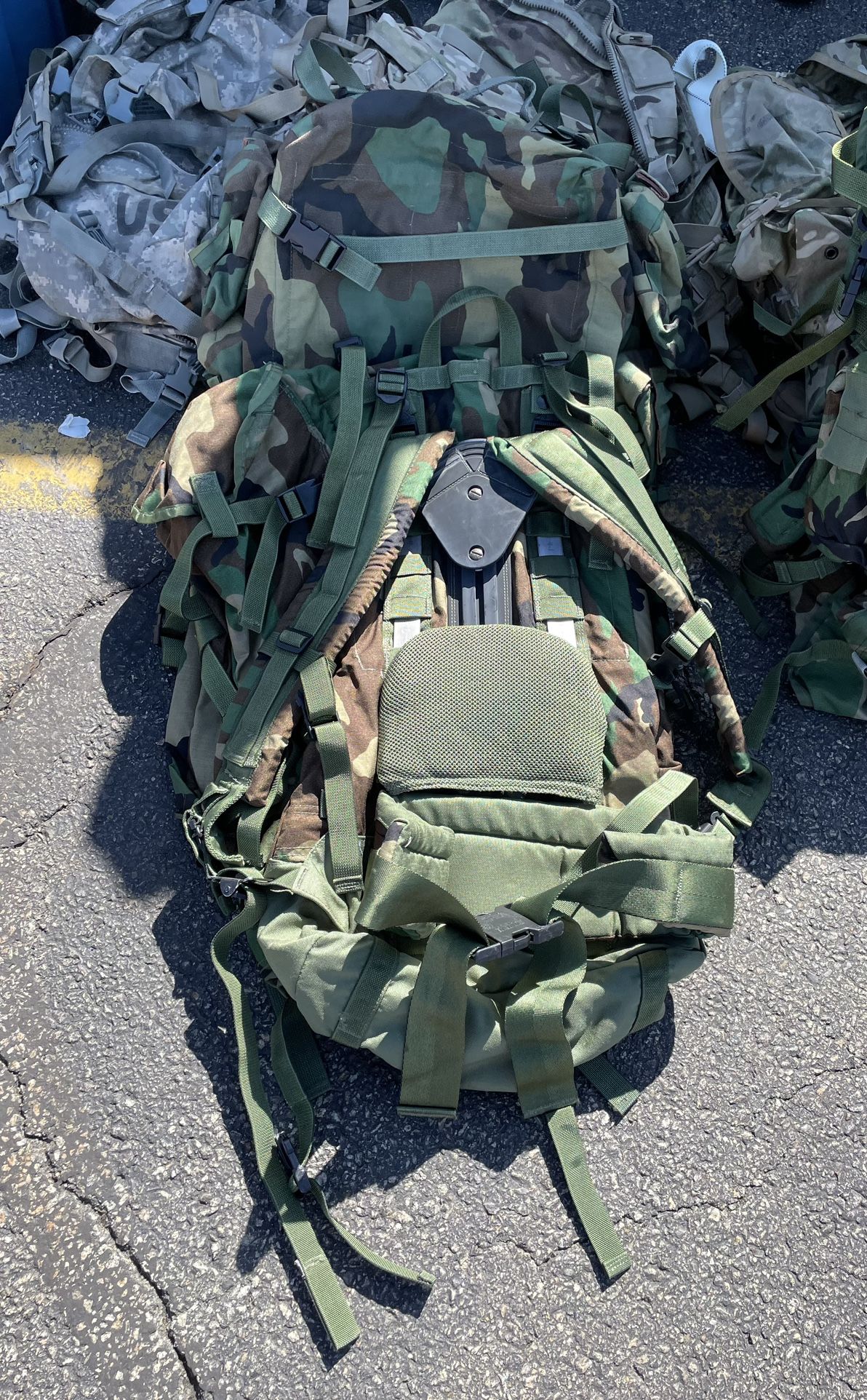 Collectors, Campers, Preppers: US Army CFP 90 With Detachable