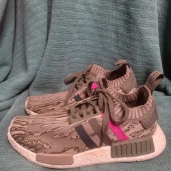 Adidas Nmd R1 Womens Size 6.5