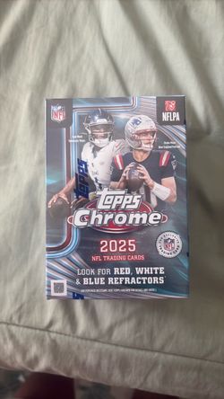 2025 Topps Chrome Football Card Box