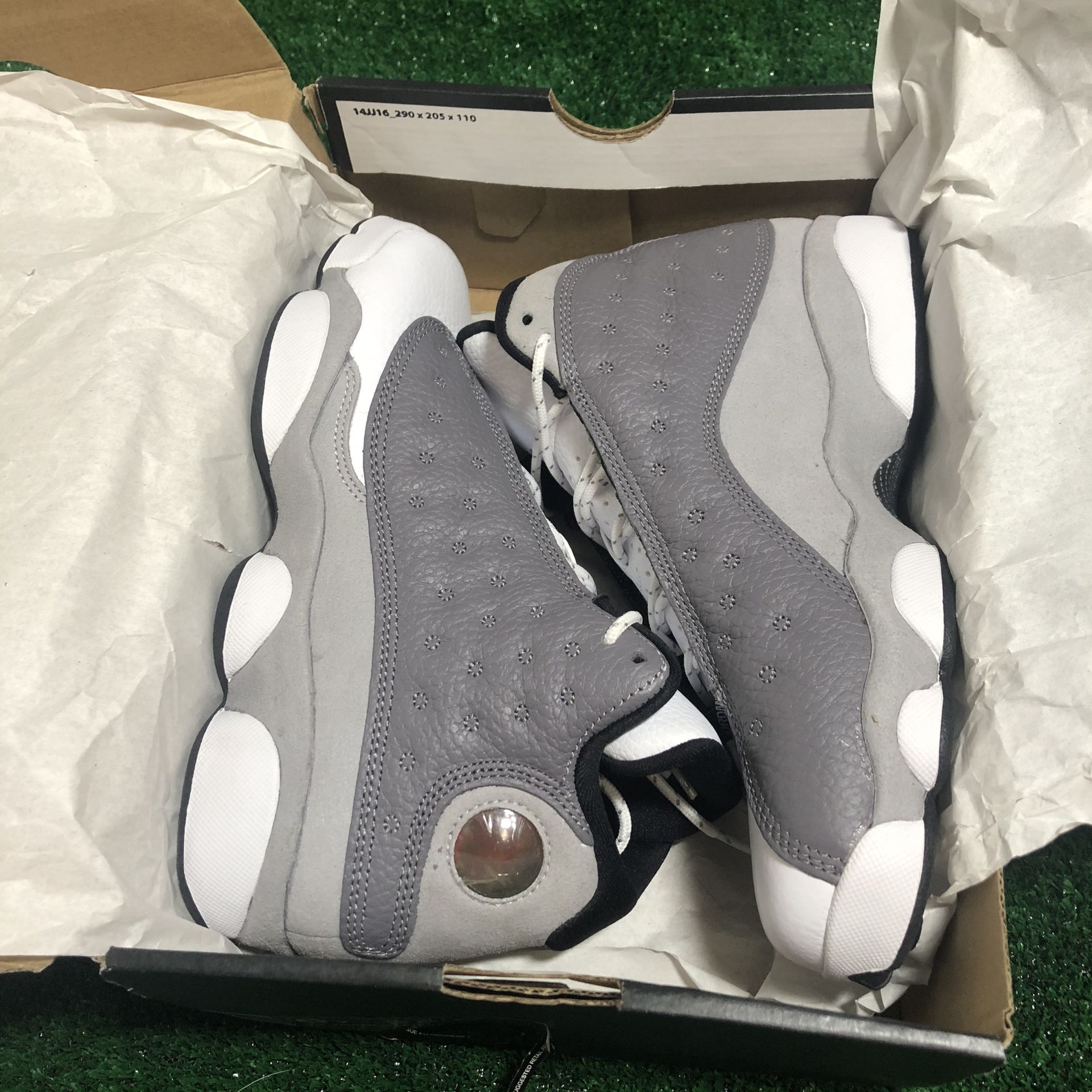 Jordan 13 Atmosphere Grey GS Size 6Y